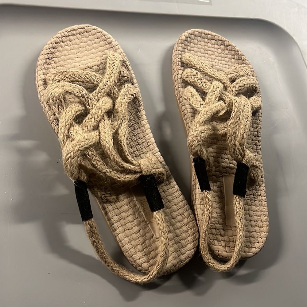Sandals - Picture 2 of 3